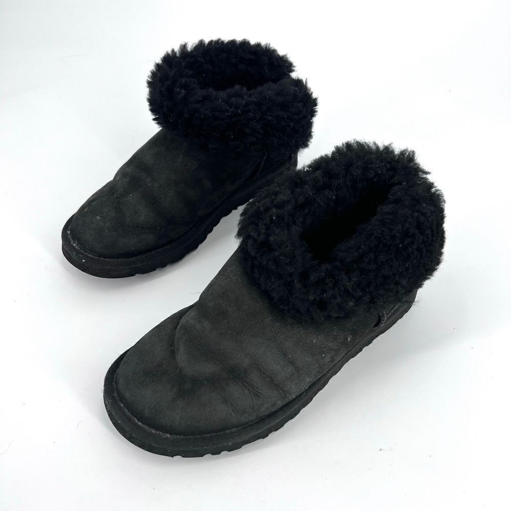 Ugg low boots mini Bailey boots size 7.5‎